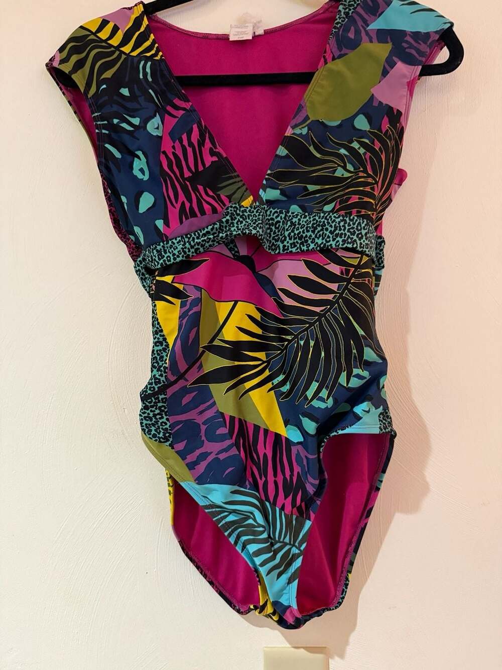 Rod Beattie Women’s One Piece Swimsuit Tropical Animal Print Cutout Plunge